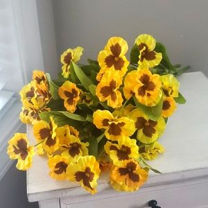 4 pc. SPRING FAUX PANSY FLOWERS
